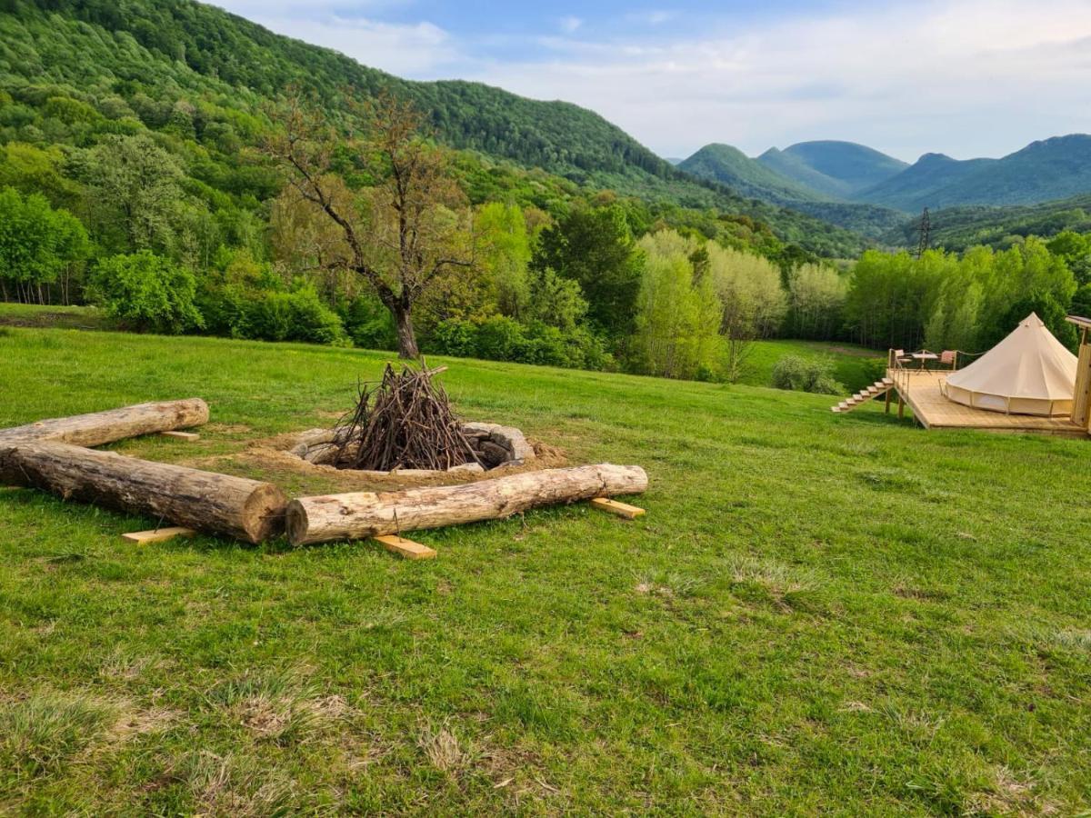 Отель The Hunters Glamping Ciudanovita Экстерьер фото
