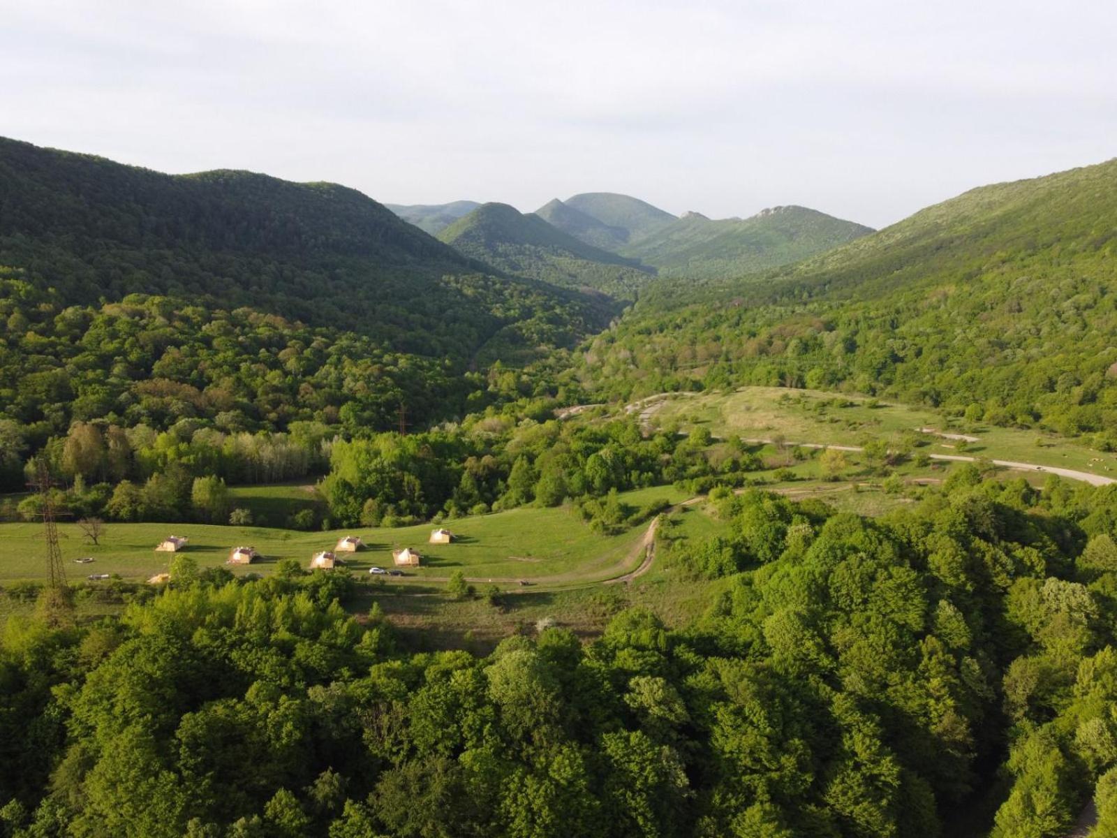 Отель The Hunters Glamping Ciudanovita Экстерьер фото